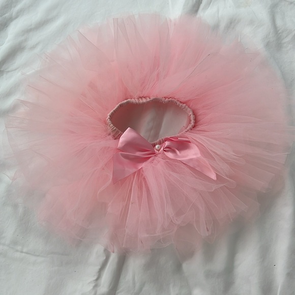Pink fluffy tutu - Picture 2 of 3